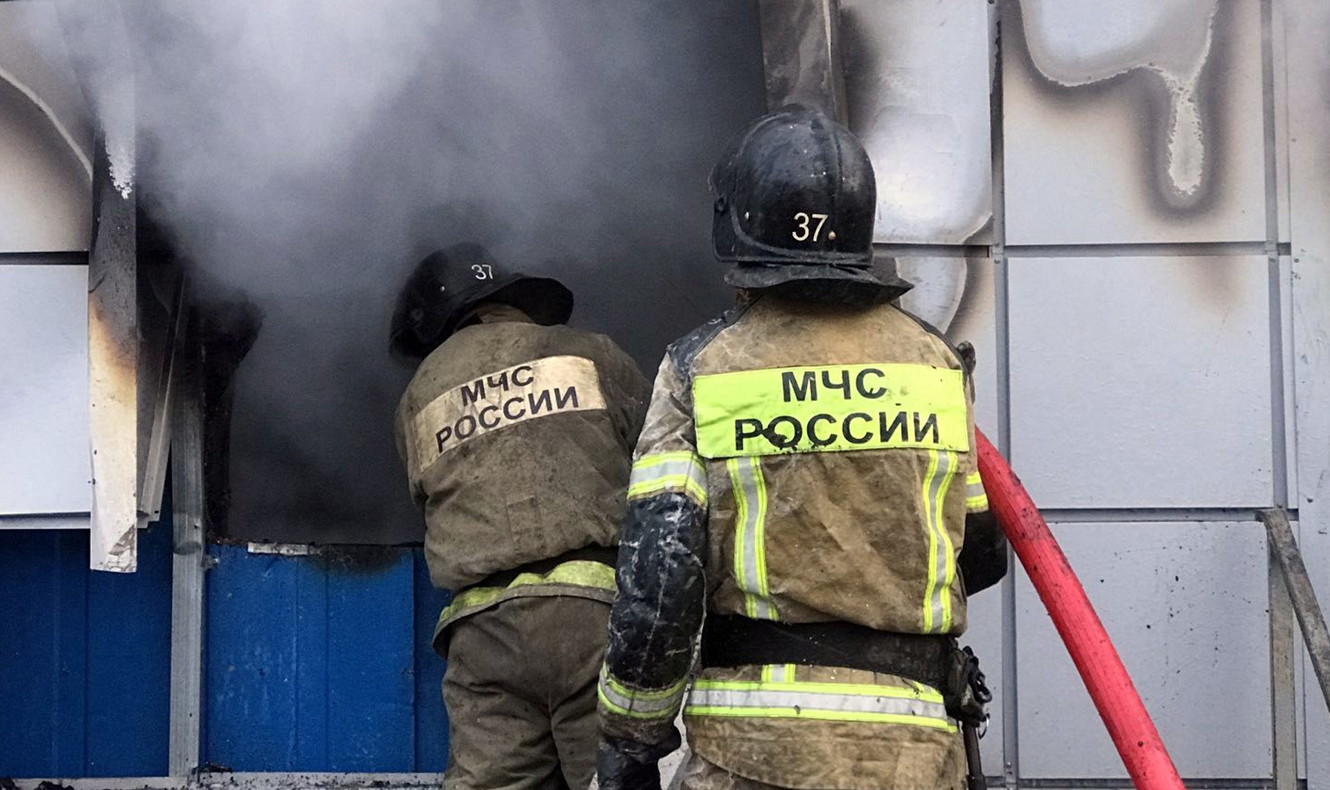 На рынке выгорели 8 торговых павильонов | 11.01.2022 | Челябинск -  БезФормата