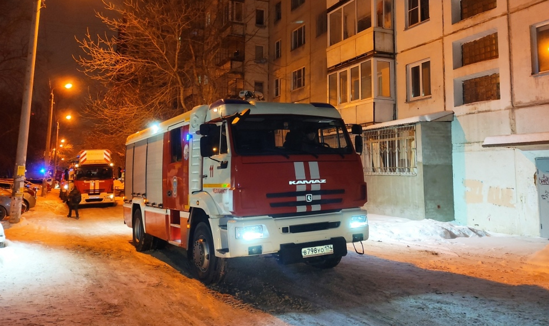 В Калининском районе Челябинска во время пожара погибли три человека |  17.01.2022 | Челябинск - БезФормата