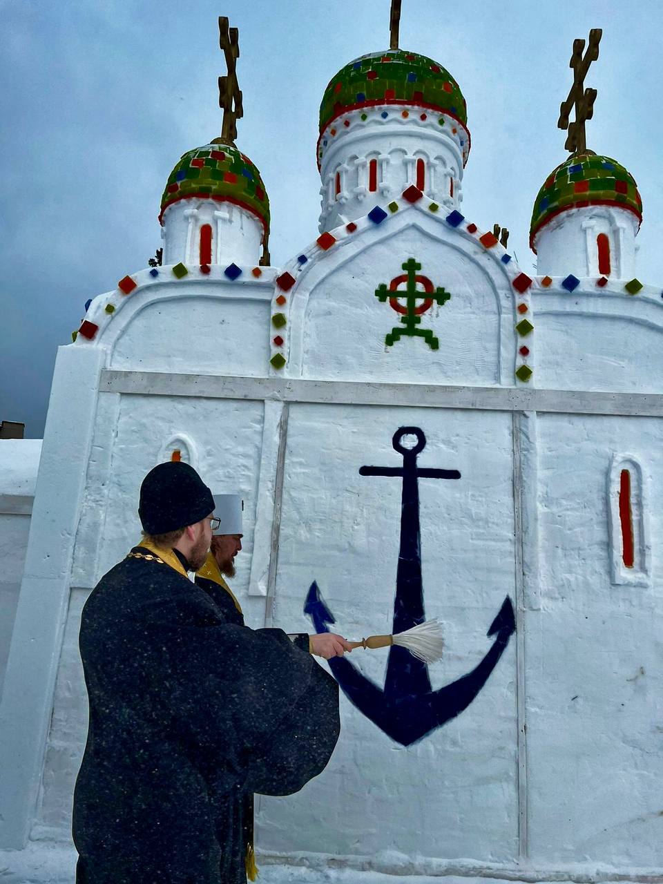 На озере Тургояк построили уникальную часовню. Без единого гвоздя и даже без  бревен | 18.01.2022 | Челябинск - БезФормата