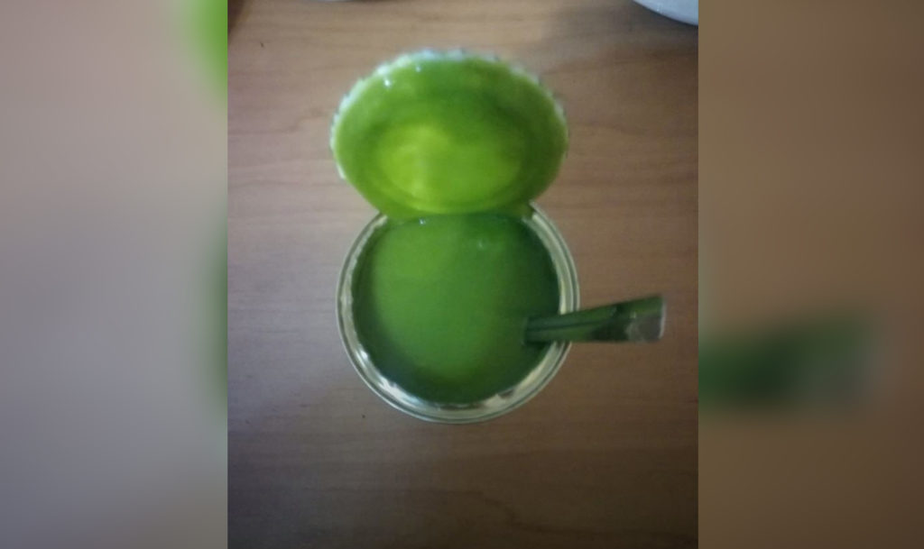 Челябинка купила в магазине банку с вареной сладостью