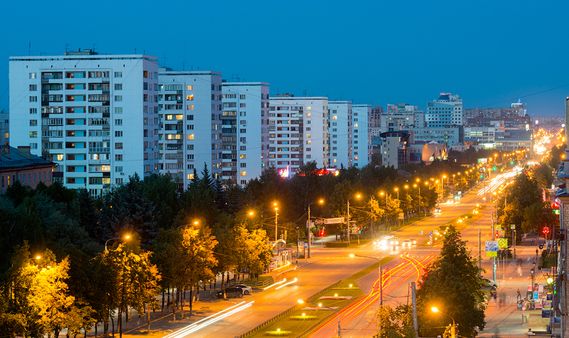 Улицы челябинска. Проспект Ленина Челябинск. Улица Челябинск проспект Ленина. Ночной Челябинск проспект Ленина. Центральная улица Челябинска.