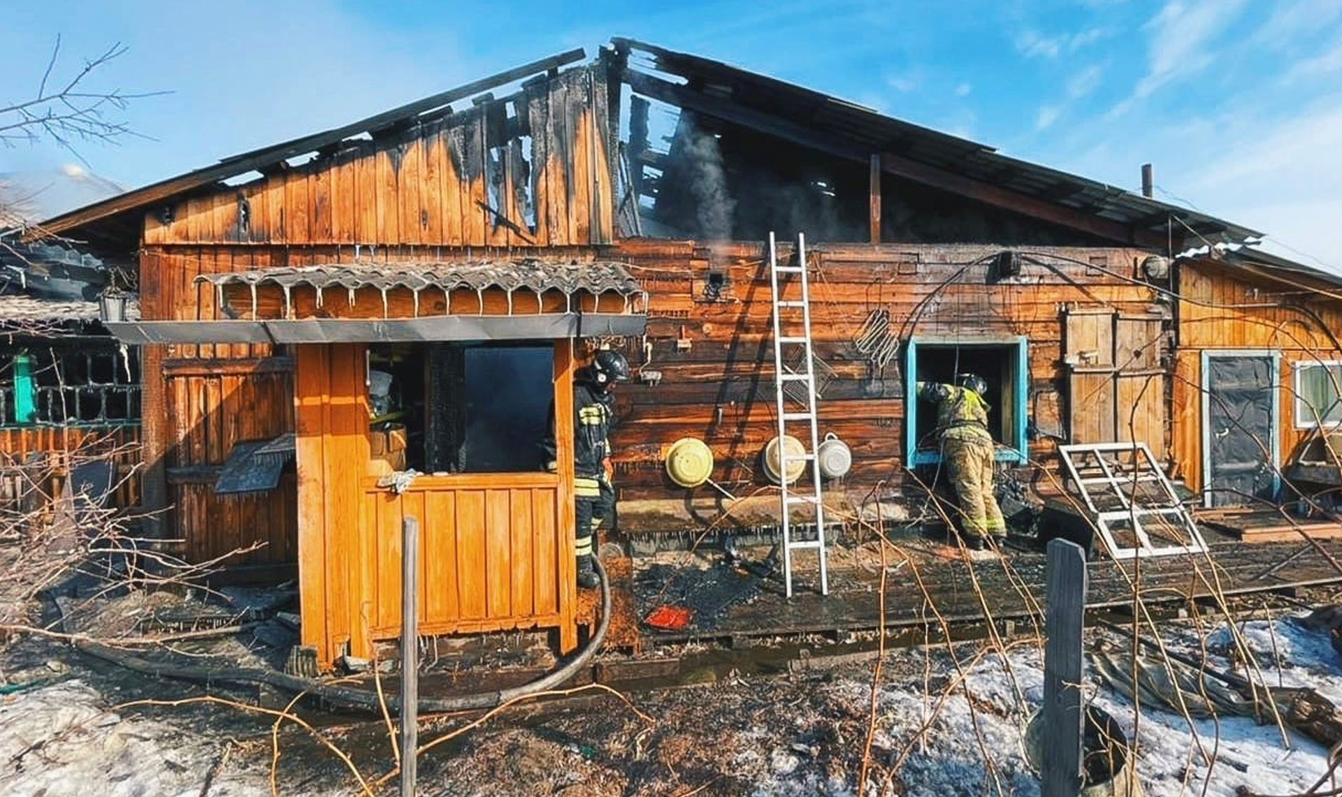 В Аргаяшском районе в сгоревшем доме нашли труп мужчины | 29.03.2022 |  Челябинск - БезФормата