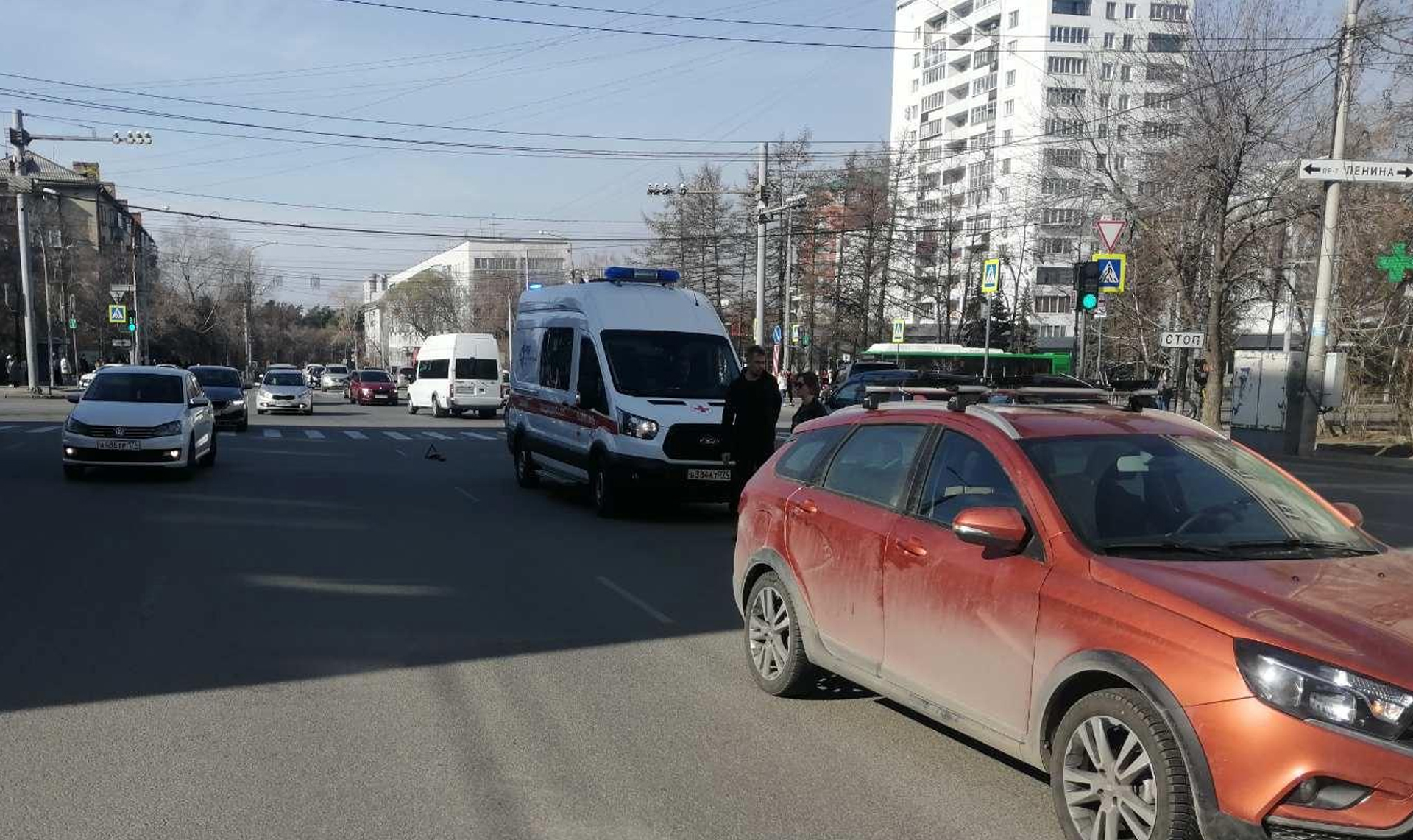 Двое велосипедистов попали под машины в Челябинске | 25.04.2022 | Челябинск  - БезФормата