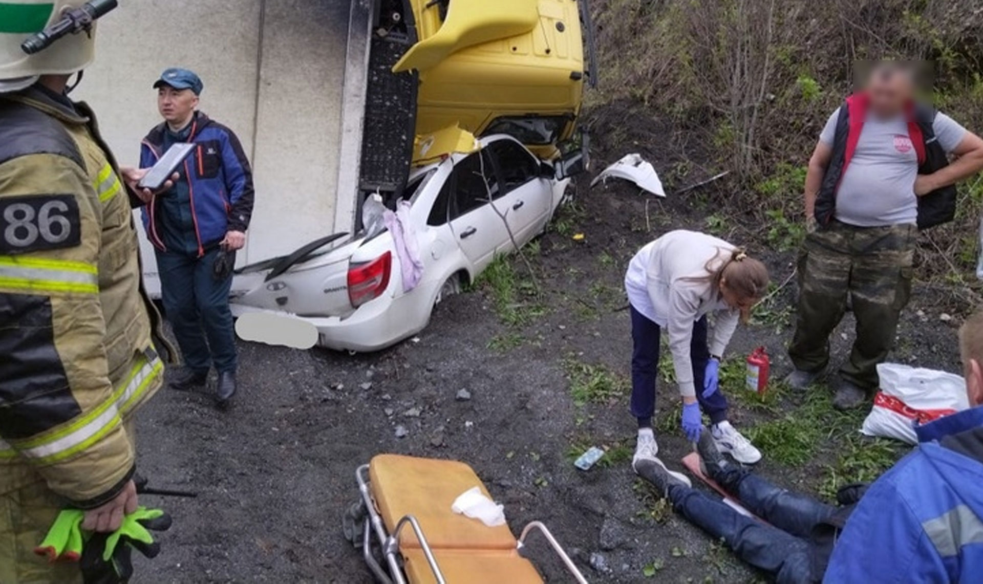 В районе Златоуста перевернулся большегруз | 23.05.2022 | Челябинск -  БезФормата