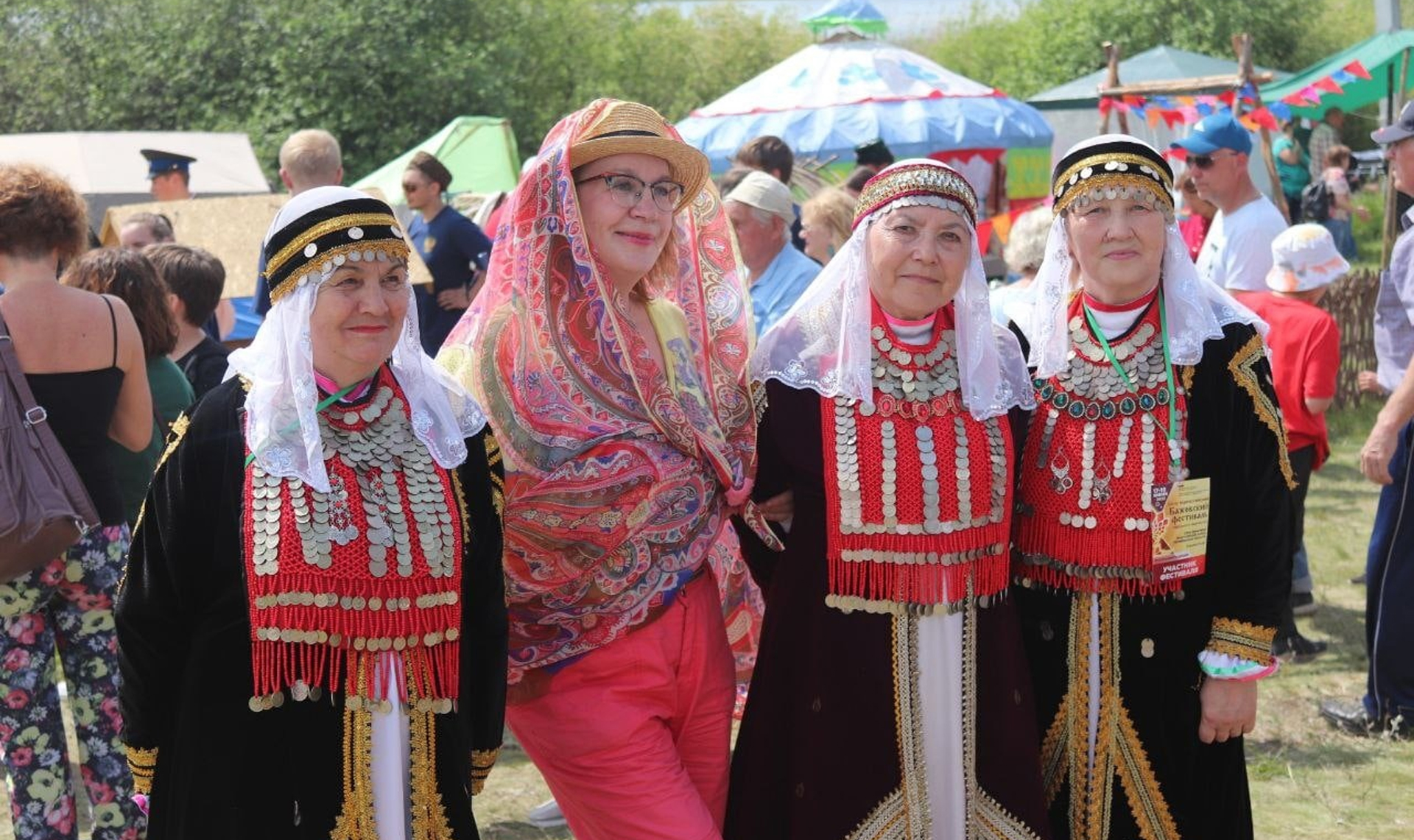 Фестивали 18 ноября. Бажовский фестиваль Челябинск. Бажовский фестиваль 2022 Челябинск. 31 Канал Бажовский фестиваль. Бажовский фестиваль фото.