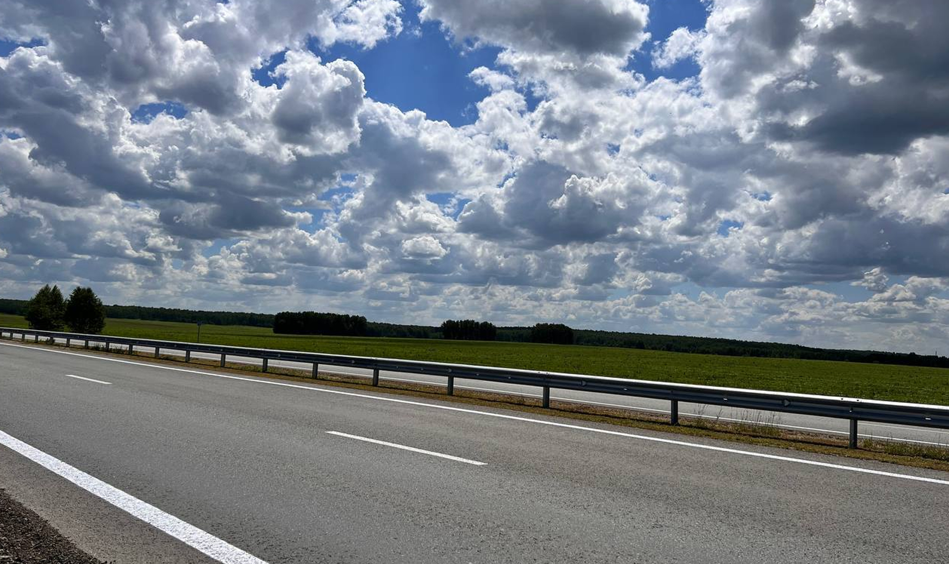 На автодороге установили 20 километров барьерного ограждения.