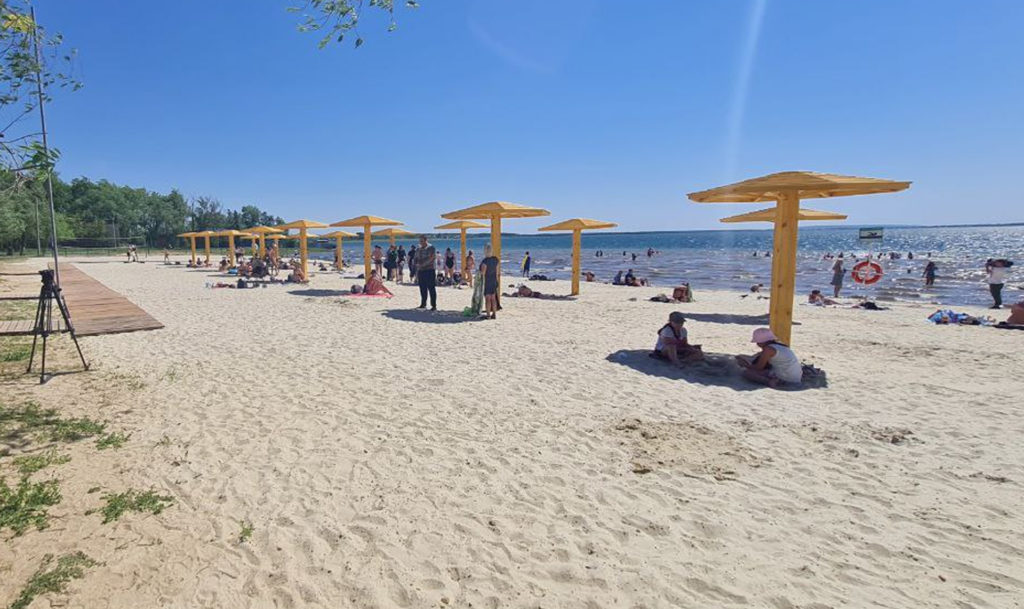 Работу пляжей продлили в Челябинске из-за жаркой погоды