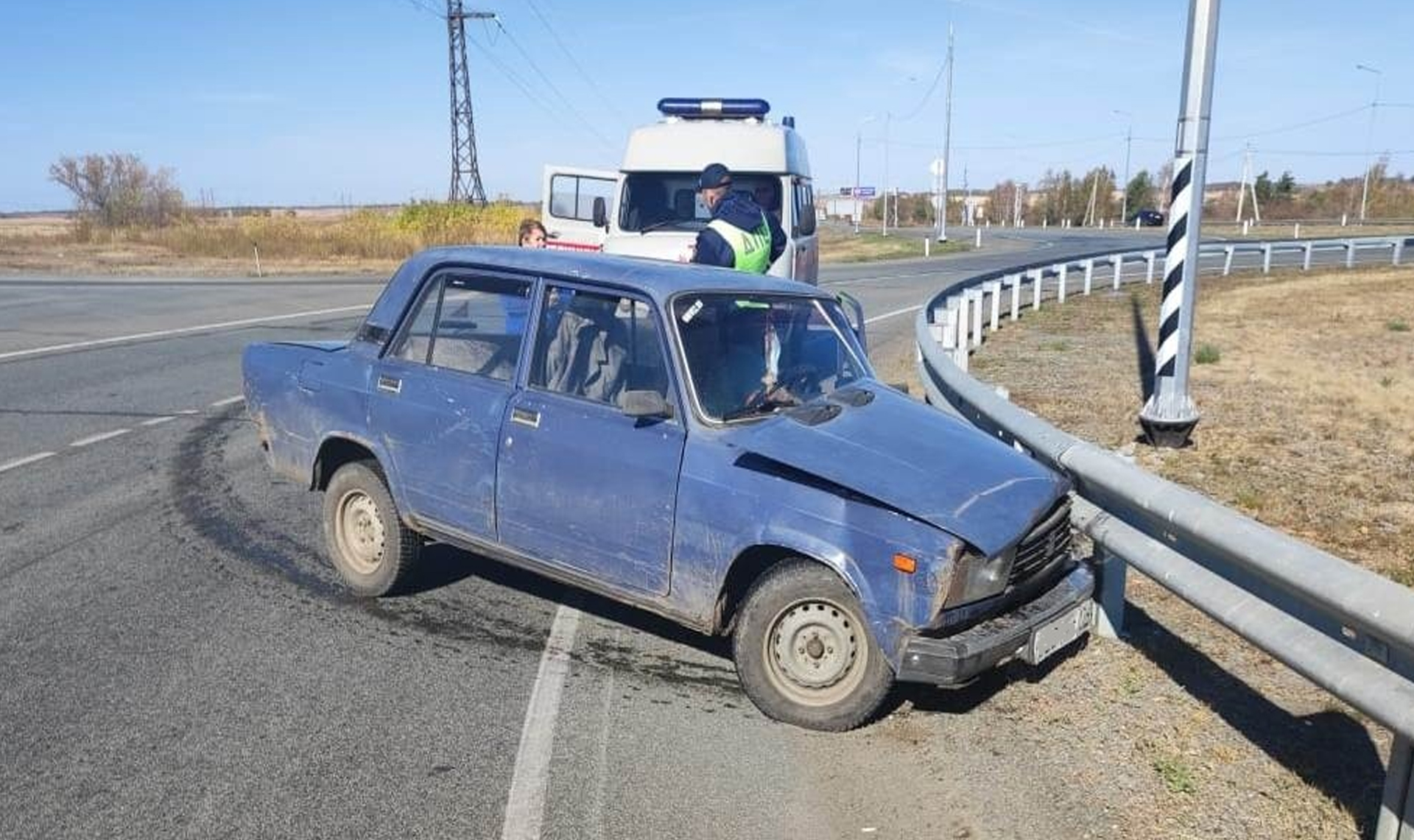 Происшествия троицк челябинская. Авария Троицк Челябинская область. Автомобиль на трассе. ДТП Троицк Челябинская область. Машина на трассе фото.