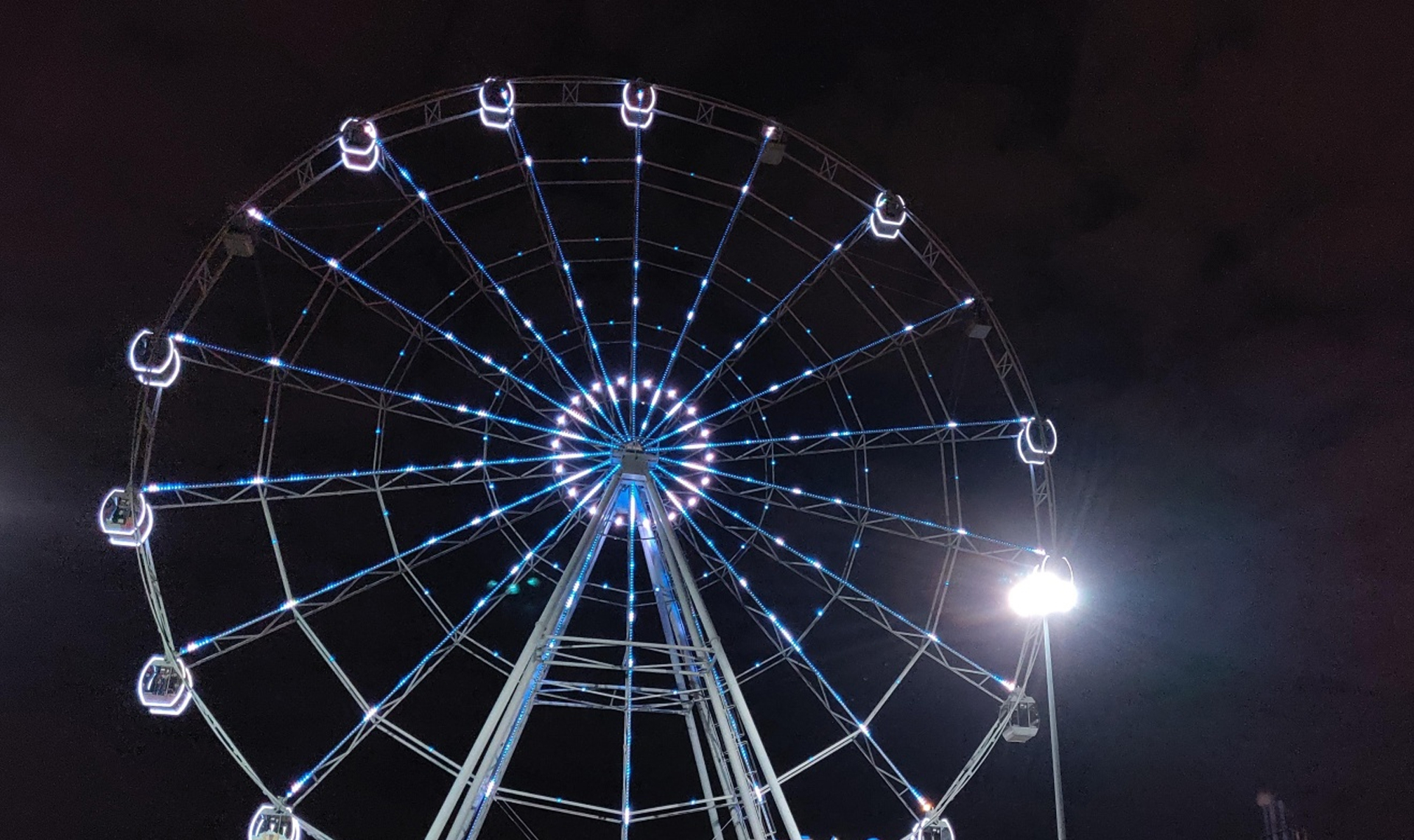 Колесо обозрения music wheel красногорск. Колесо обозрения 360 Челябинск. Колесо обозрения Челябинск парк Пушкина. Набережные Челны колесо обозрения 2024. Колесо электричество.