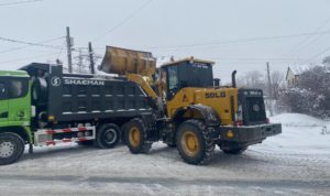 снегопад потепление затрудняют передвижение