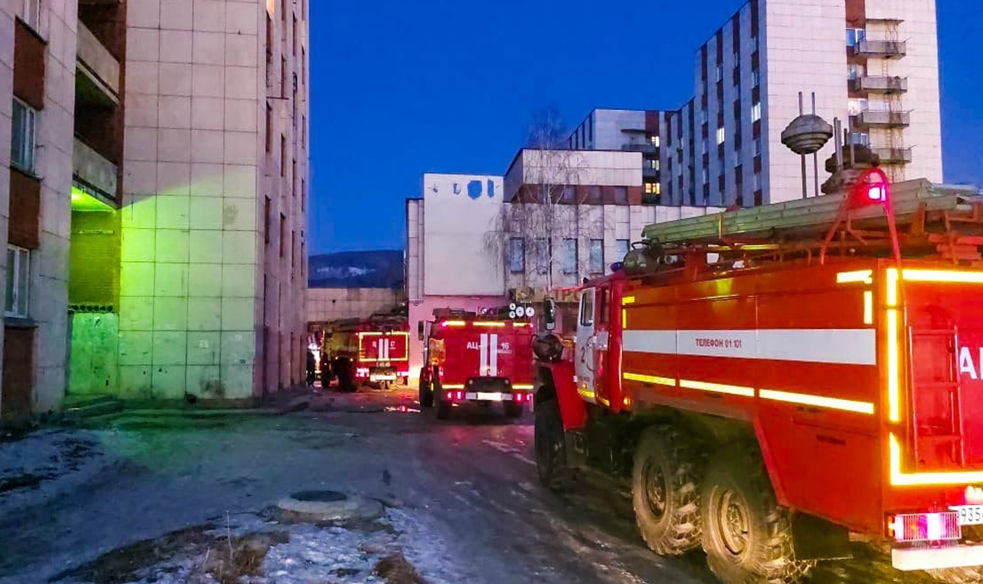 В Миассе пожарным пришлось 4 раза тушить дом на Севастопольской