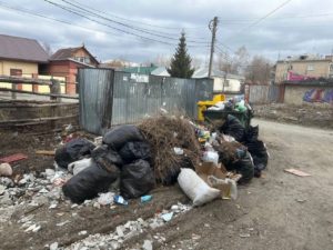 Мусорка в частном секторе