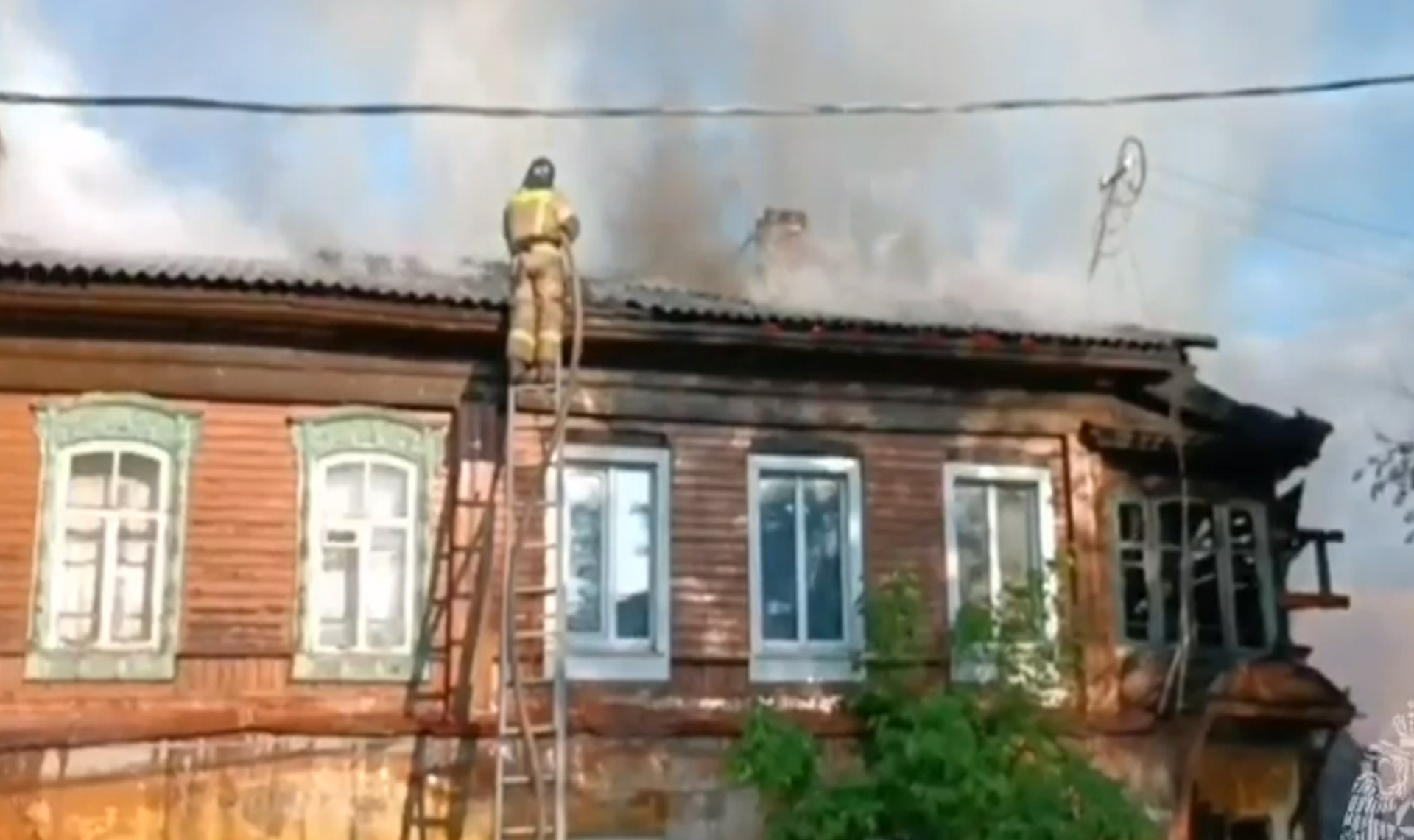 Два дома и надворные постройки сгорели в Верхнем Уфалее