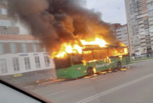 В Копейске загорелся автобус