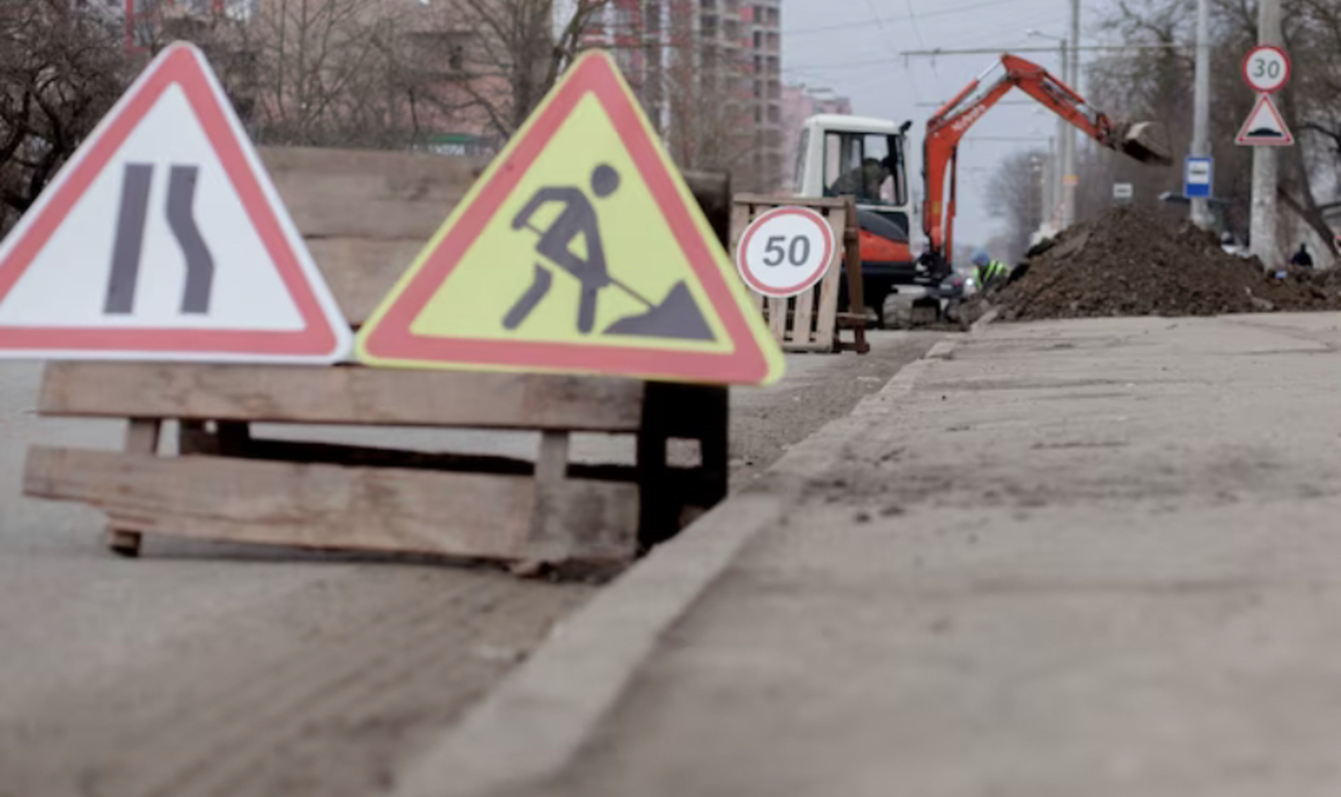 В Челябинске ограничат движение транспорта на двух улицах