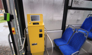 Пратежный терминал в троллейбусе "Синара"