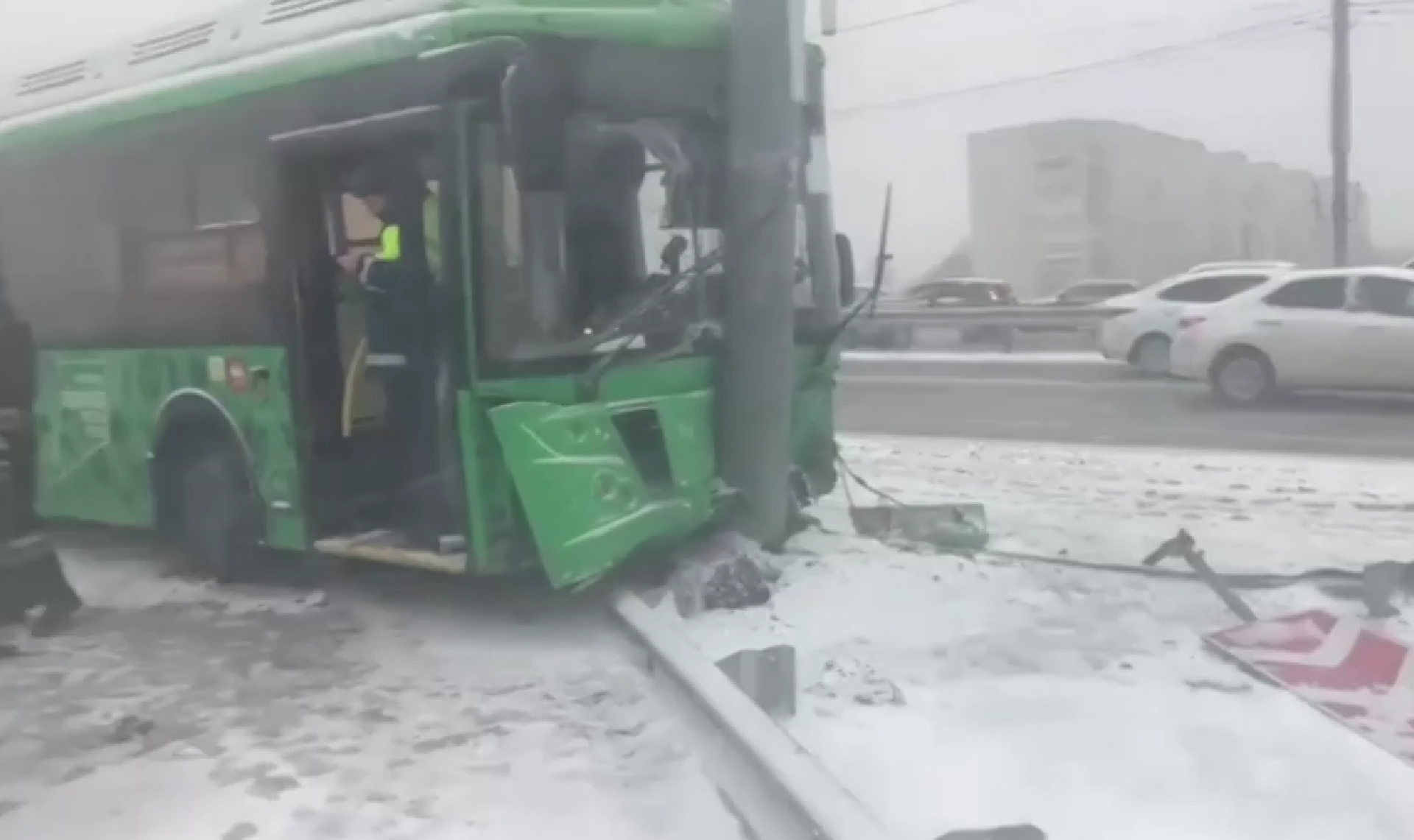 Прокуратура и СК начали проверки по факту ДТП с автобусом в Челябинске