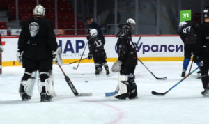 Ребятам с ОВЗ провели тренировку с хоккеистами «Трактора»