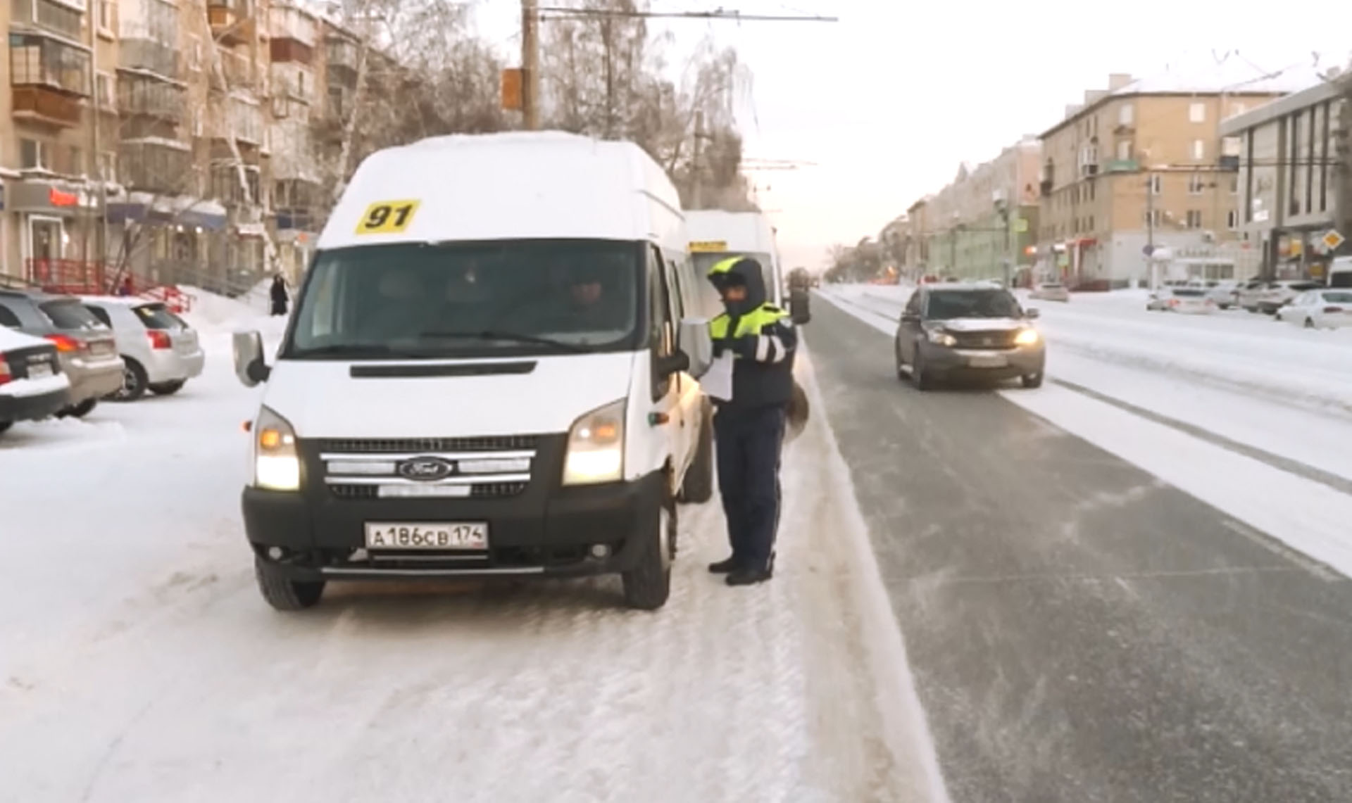 Откуда приехали? Массовая проверка водителей маршруток в Челябинске