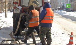 В Ленинском районе подрядчик повредил водовод – без воды остались больше 100 домов