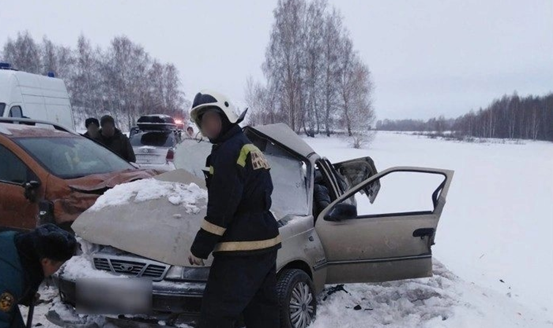 Девушка на "Нексии" разбилась на трассе