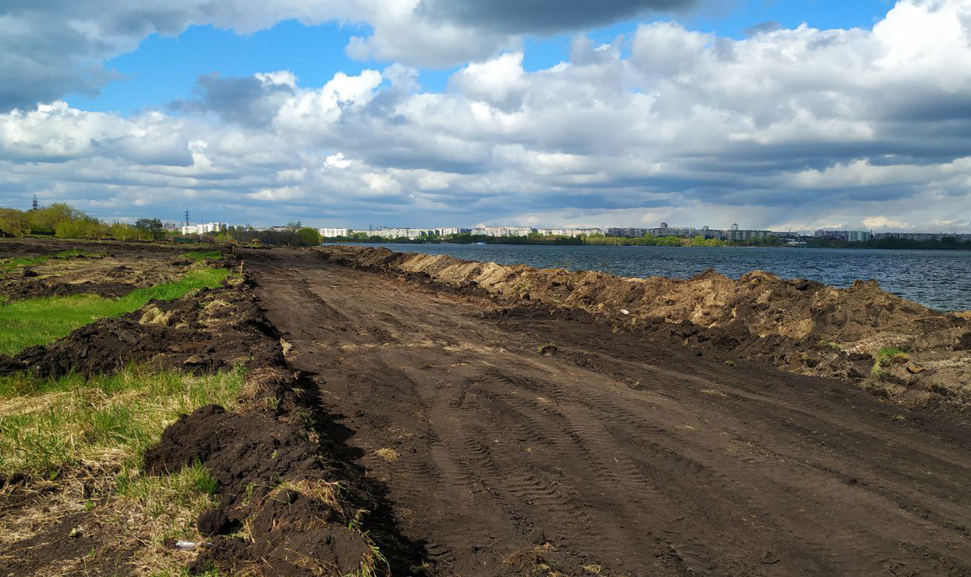 В Чурилово началось строительство новой набережной