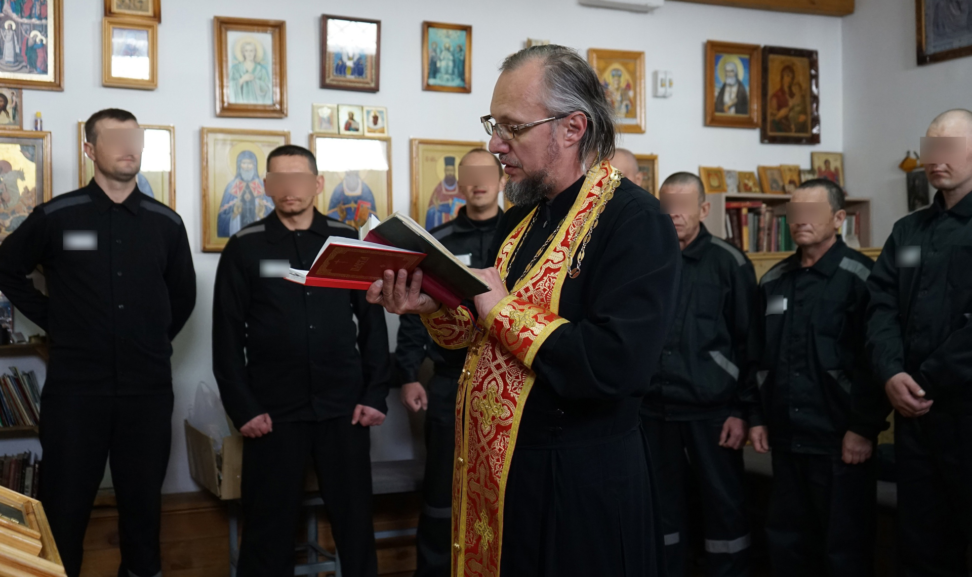 Праздник за решеткой. В колониях Челябинской области отметили Пасху |  05.05.2024 | Челябинск - БезФормата