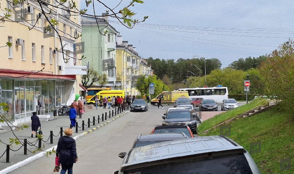 В Снежинске автобус переехал двух женщин