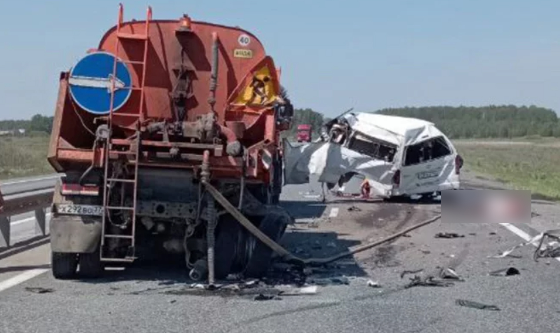 В ДТП у подъезда к Екатеринбургу есть выжившие