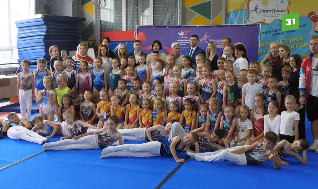 Двукратная олимпийская чемпионка Светлана Хоркина провела мастер-класс для юных спортсменов