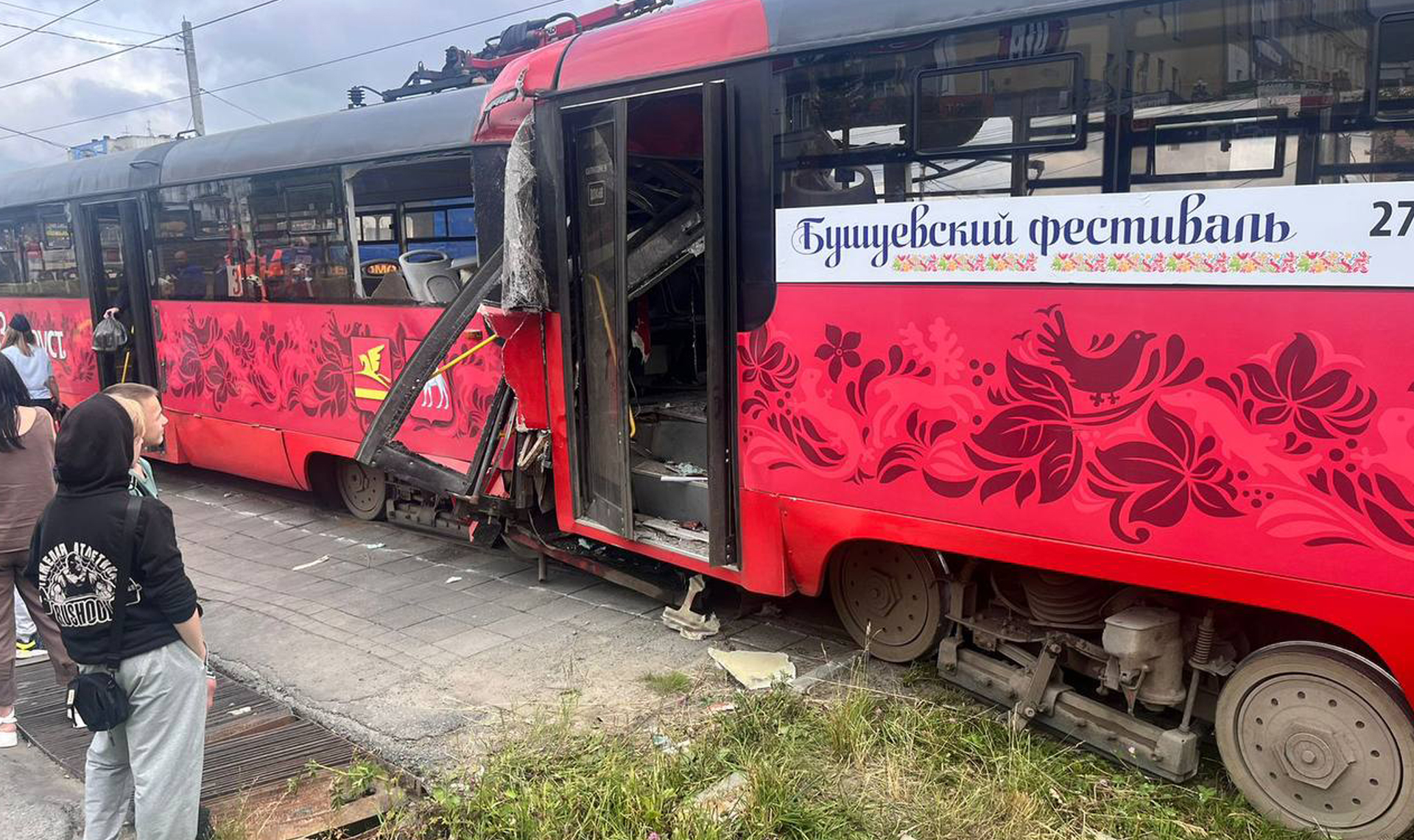 Полиция Златоуста завела уголовное дело из-за гибели пешехода при столкновении трамваев