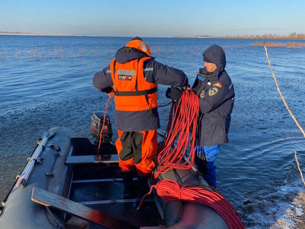 Спасатели Магнитогорска продолжают искать пропавшего на Верхнеуральском водохранилище 36-летнего мужчину