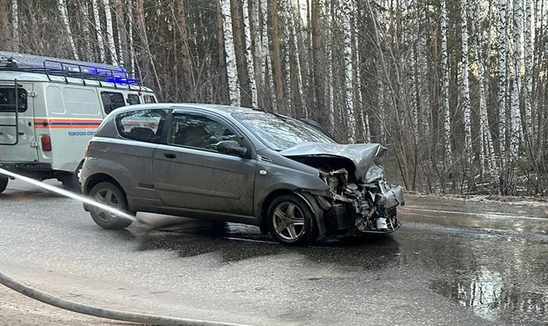 Две легковушки столкнулись на автодороге Кыштым-Озерск