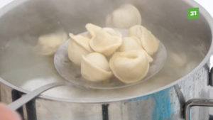 В Челябинске прошел гастрономический фестиваль «Уральские пельмени на Николу Зимнего»