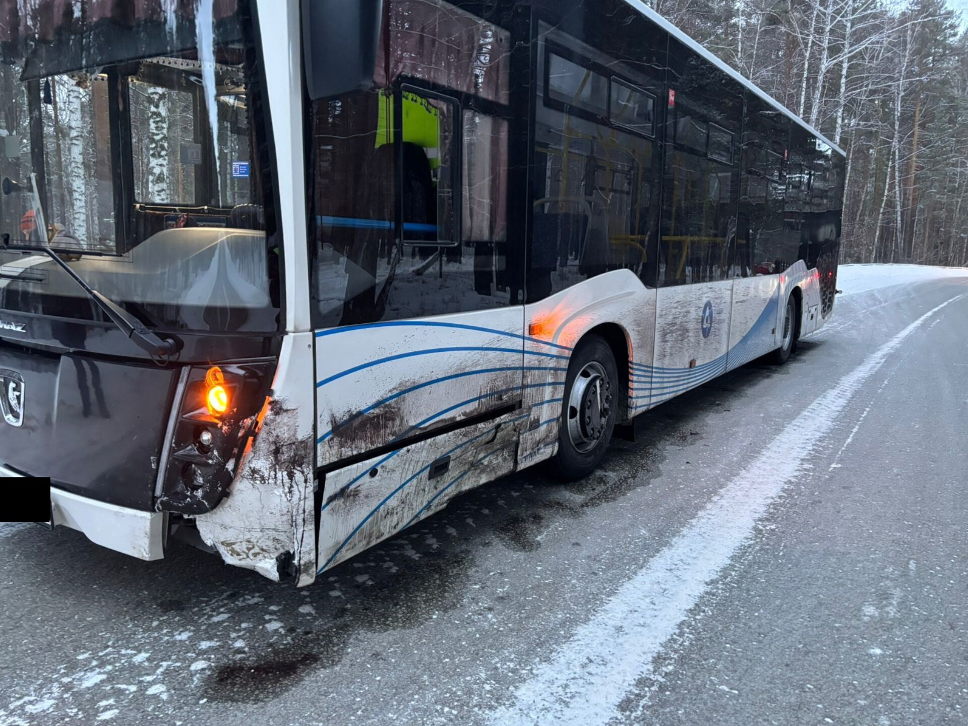 Автоледи устроила аварию с автобусом!