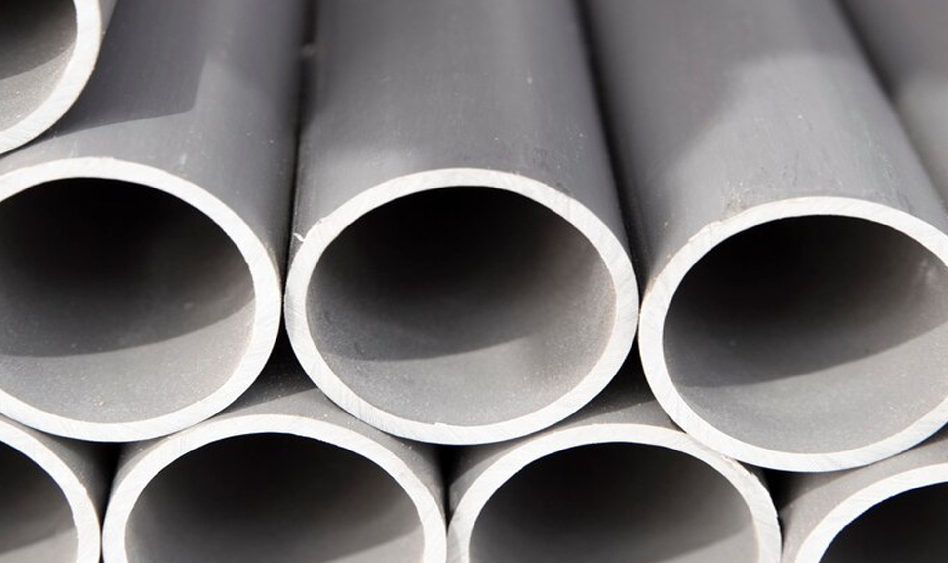 В Верхнем Уфалее мужчина убил знакомого металлической трубой