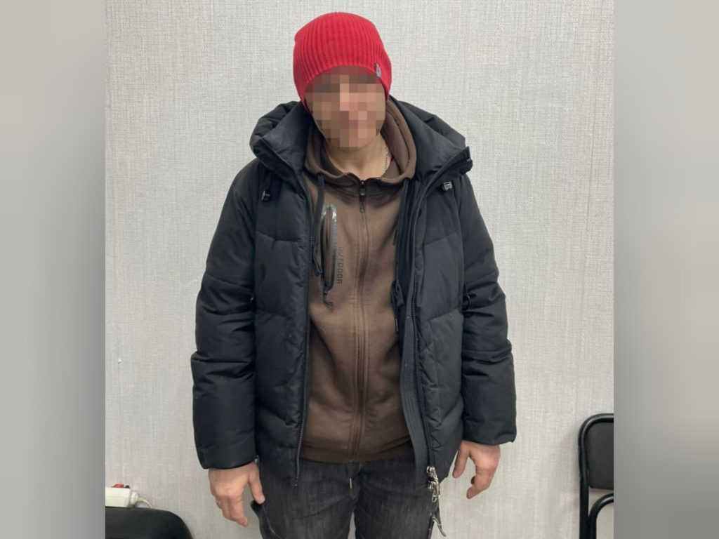 Пришла занять денег и чуть не оторвала жертве ухо!