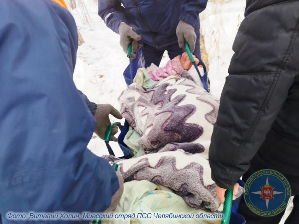 Могла остаться без помощи! Машина скорой не смогла проехать к дому пациентки