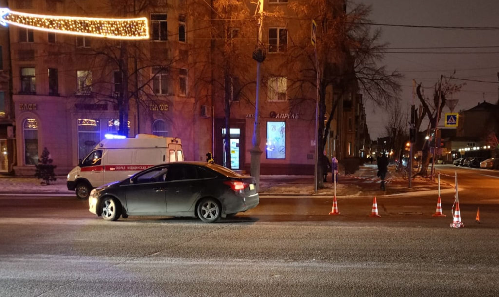 Переход на "зеленый" не спас ее от происшествия!