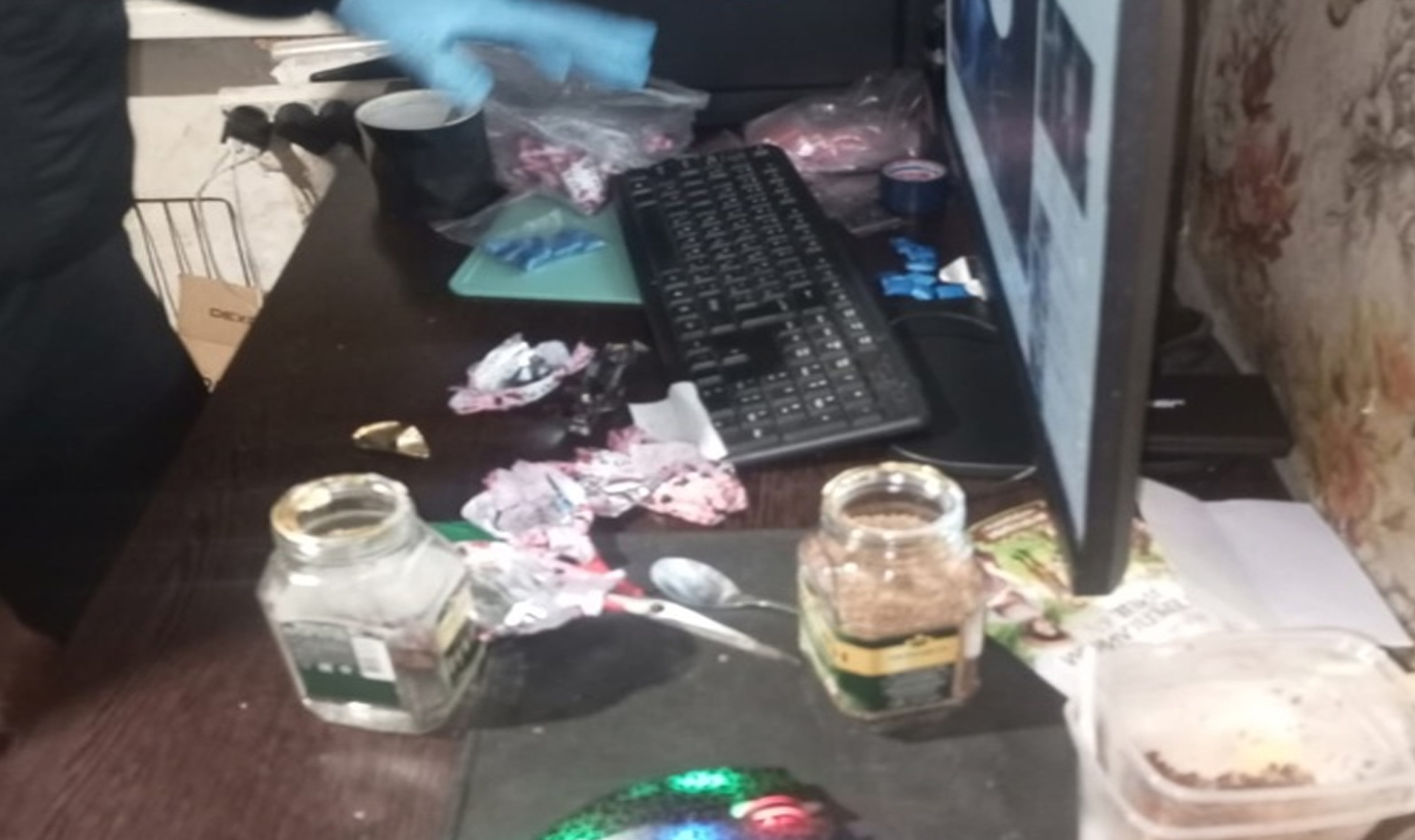 На перегоне станций «Миасс-Устиново» поймали наркозакладчиков