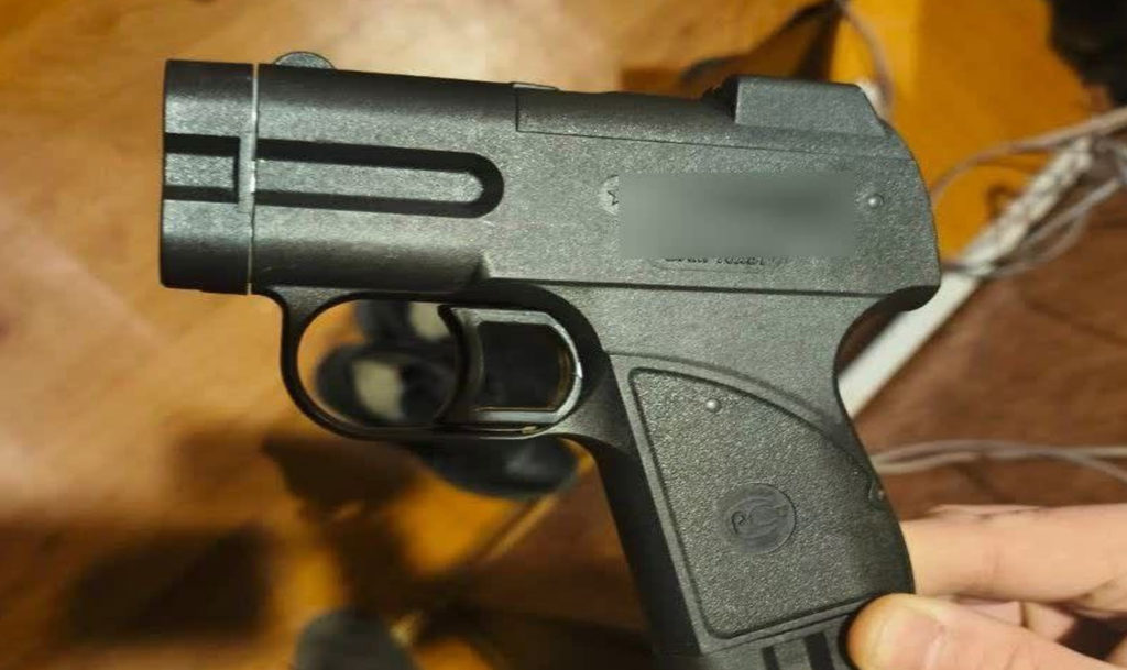 Челябинца, которого соседи обвинили в стрельбе, проверяют на причастность к разным преступлениям