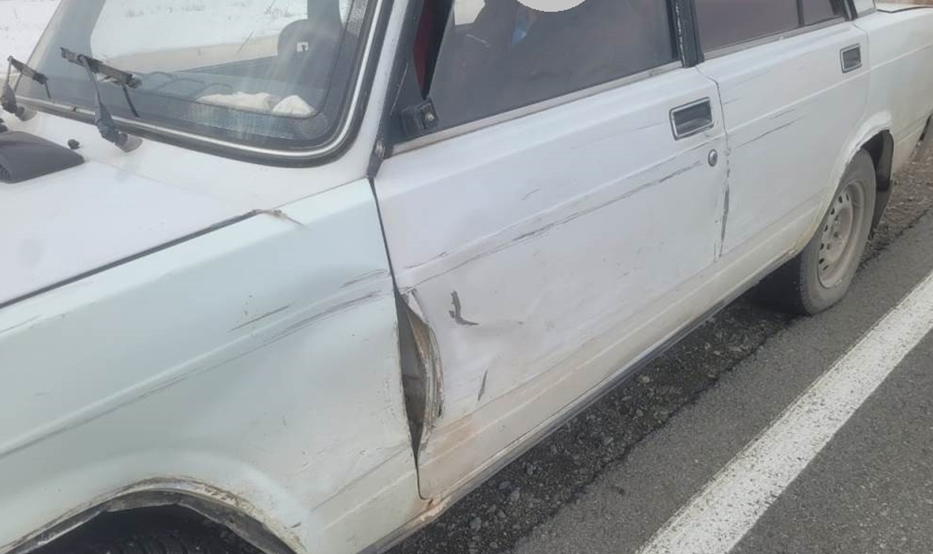 Сильно жался! Две машины столкнулись в Челябинской области