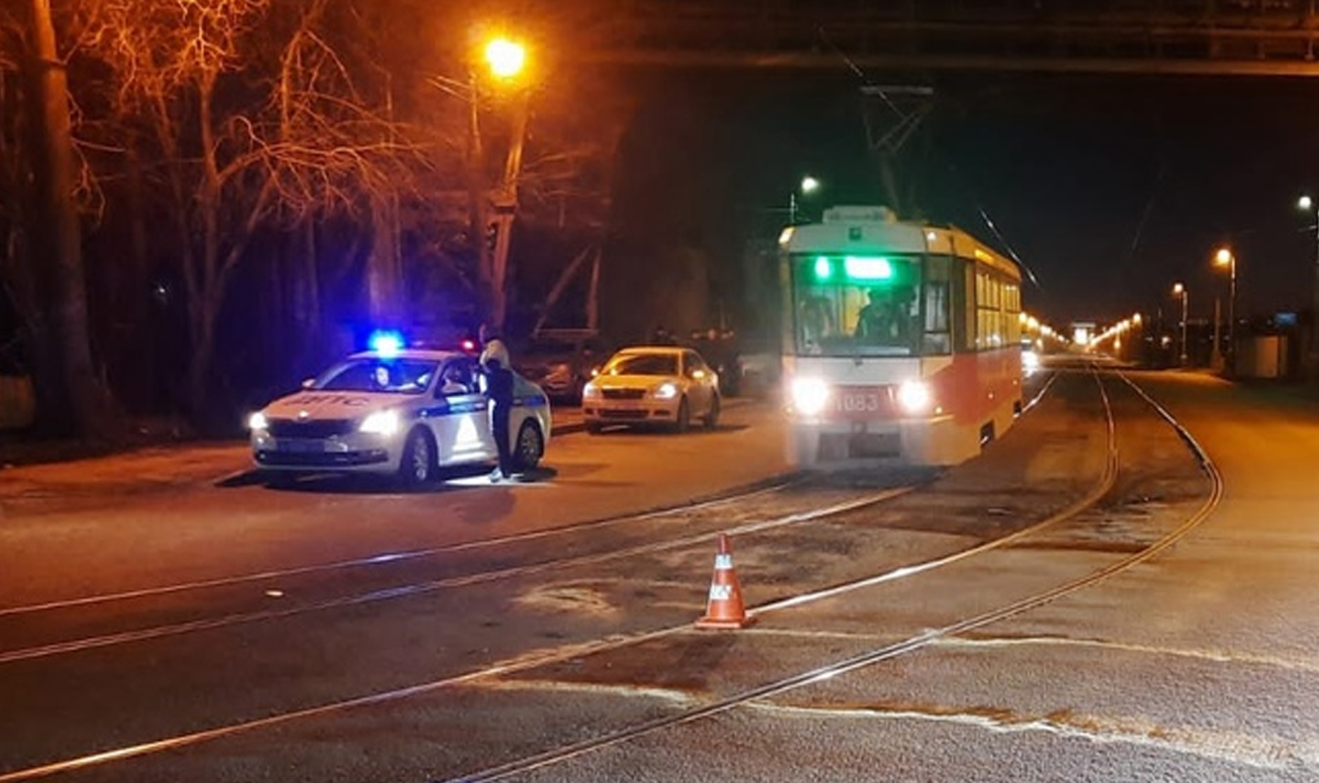 Пьяный мотоциклист влетел в машину и попытался скрыться с места ДТП