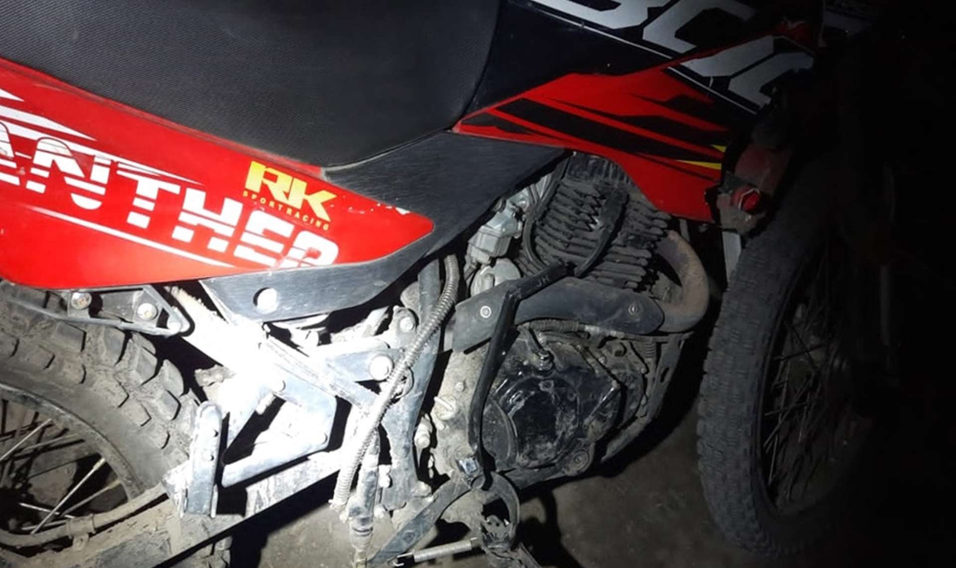 Пьяный мотоциклист влетел в машину и попытался скрыться с места ДТП