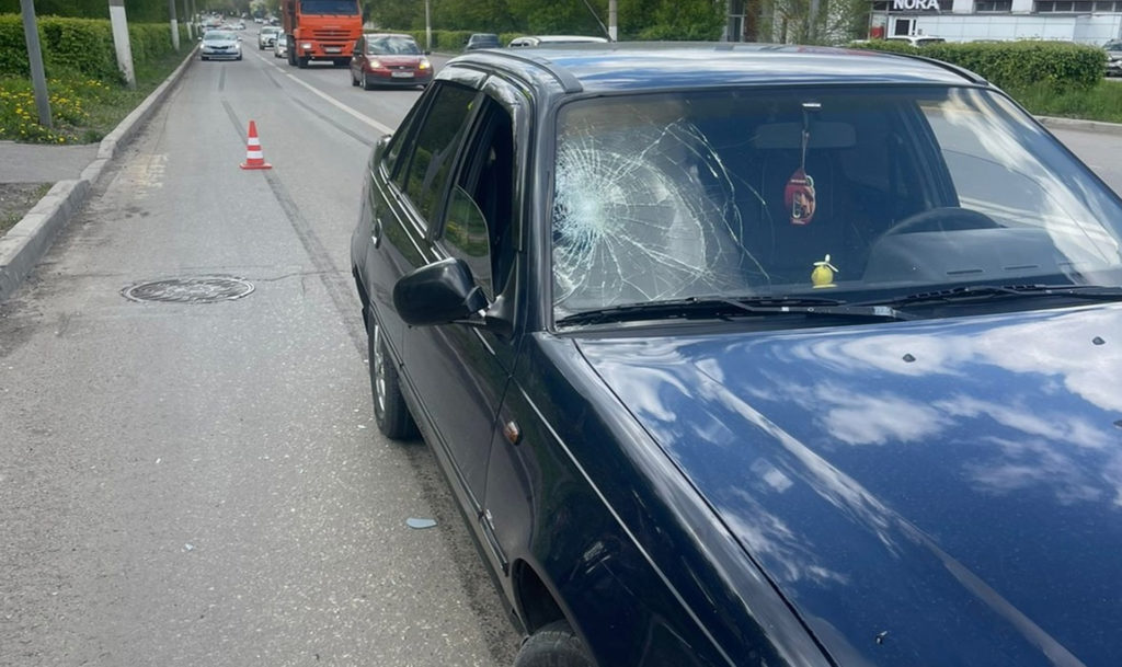 В Магнитогорске возбудили дело против водителя, который на скорости сбил пенсионерку