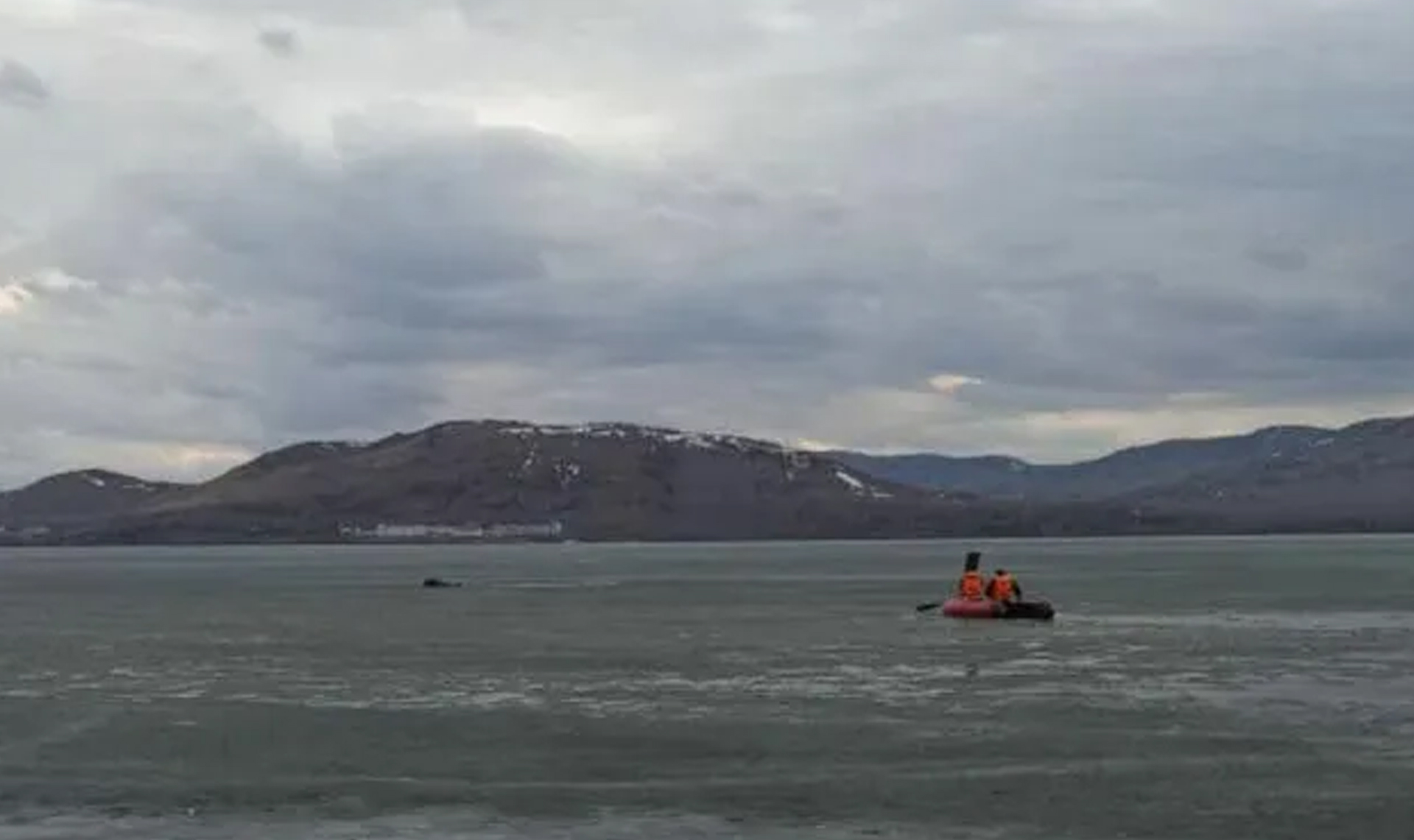 Провалился под лед! Южноуральский пенсионер чуть не утонул на озере Банном, что под Магнитогорском