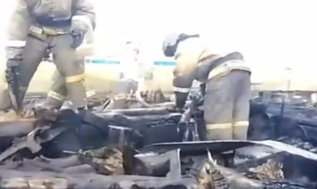 Сегодня утром в поселке Крутоярский Октябрьского района сгорела баня