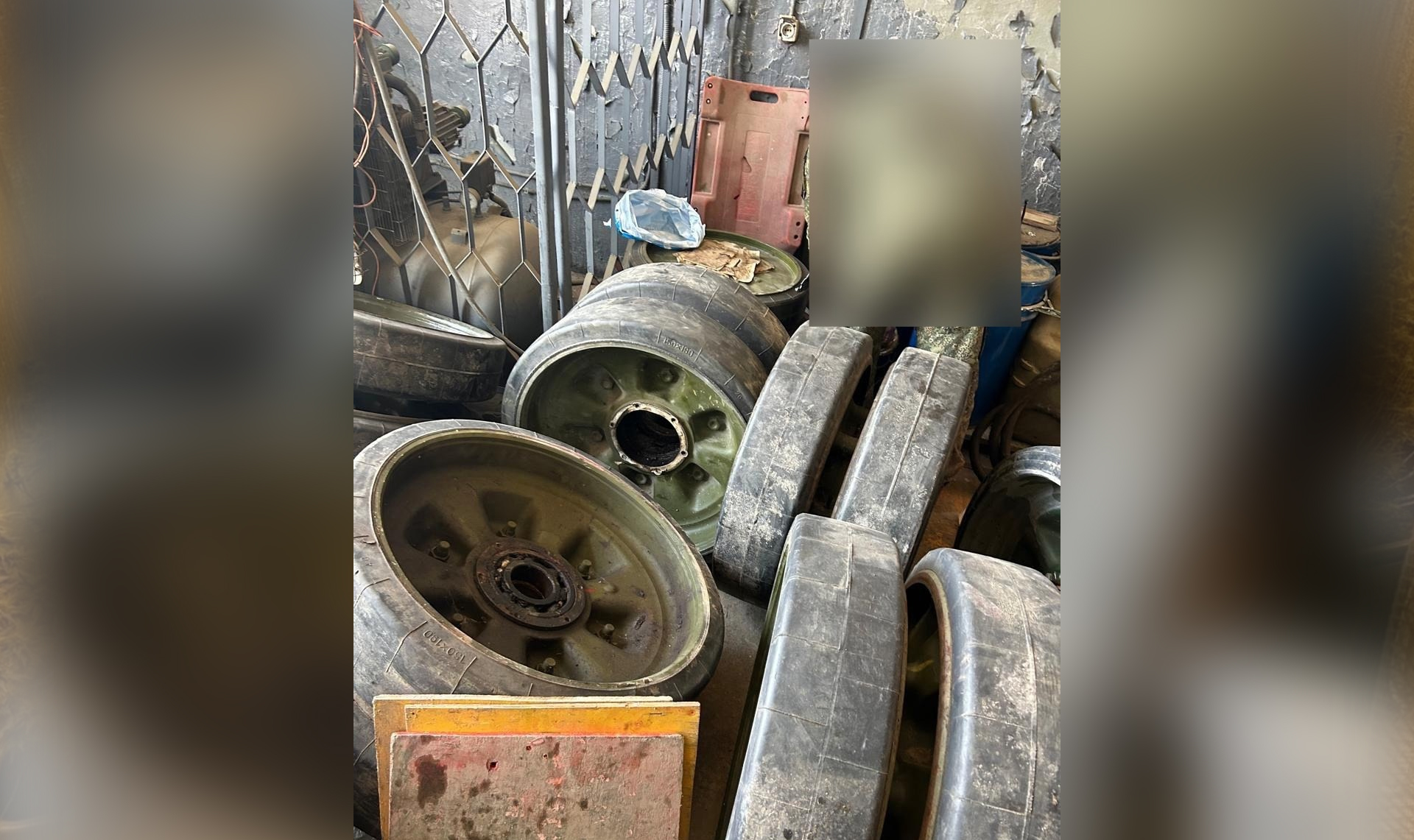 Из Челябинской области пытались незаконно вывезти в одну из стран Центрально-Азиатского региона продукцию военного назначения