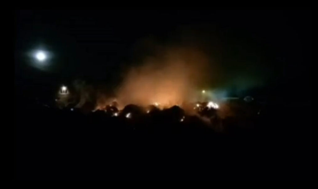 Пожарные рассказали подробности возгорания в поселке Худайбердинский