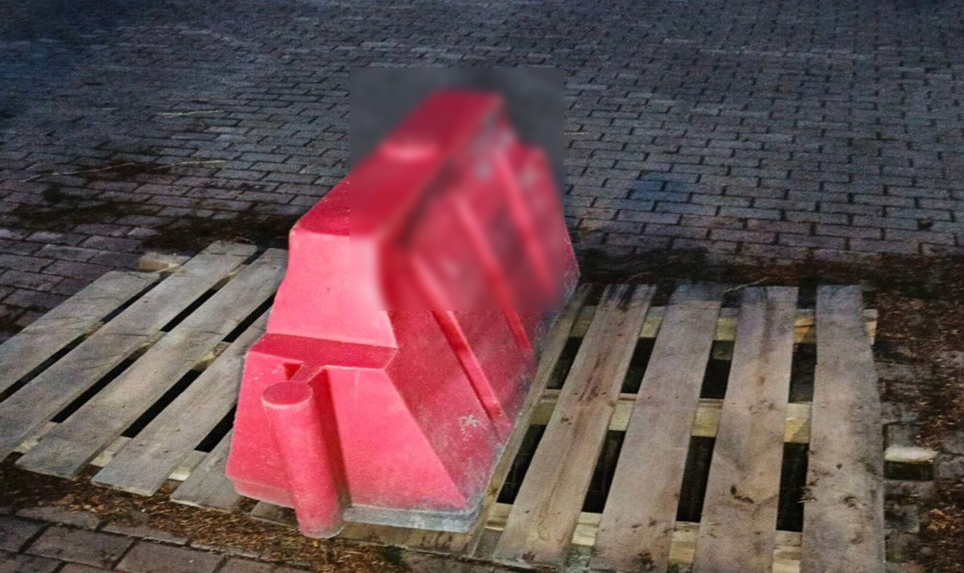 В администрации Челябинска рассказали, что за провал появился на пр. Ленина, 17